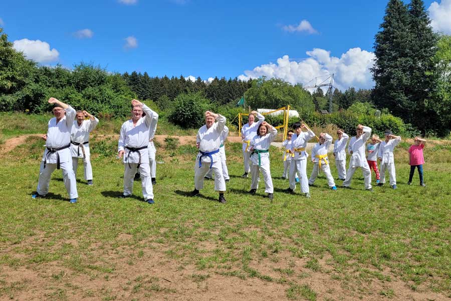 Karate-Dojo-Haustadt-Sommercamp-2024-Training